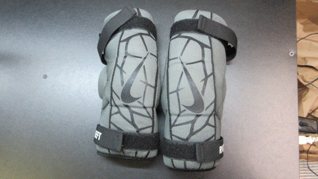 Load image into Gallery viewer, Used Nike Vapor LT Lacrosse Elbow Pads - Small
