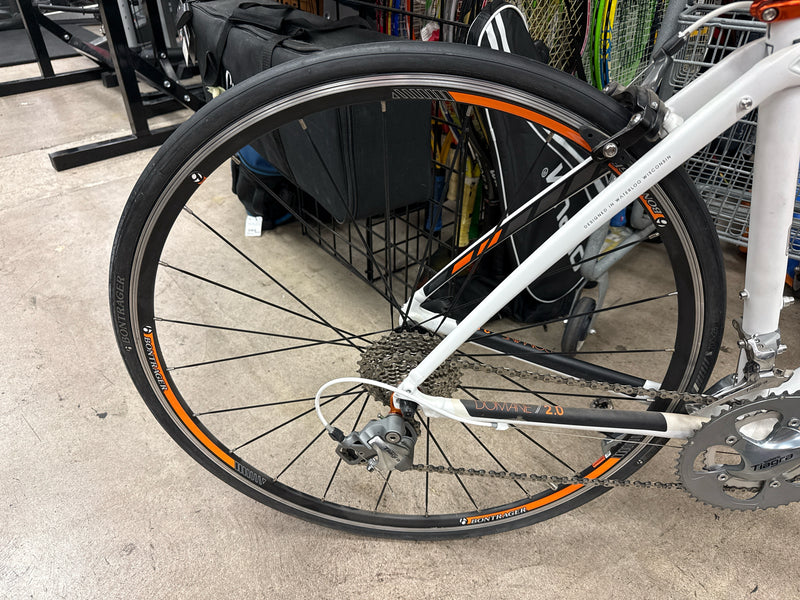 Load image into Gallery viewer, Used Trek Domane 2.0 Carbon Road Bike 52cm
