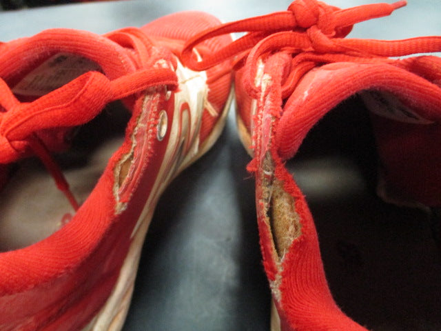 Load image into Gallery viewer, Used New Balance Size 6.5 Cleats
