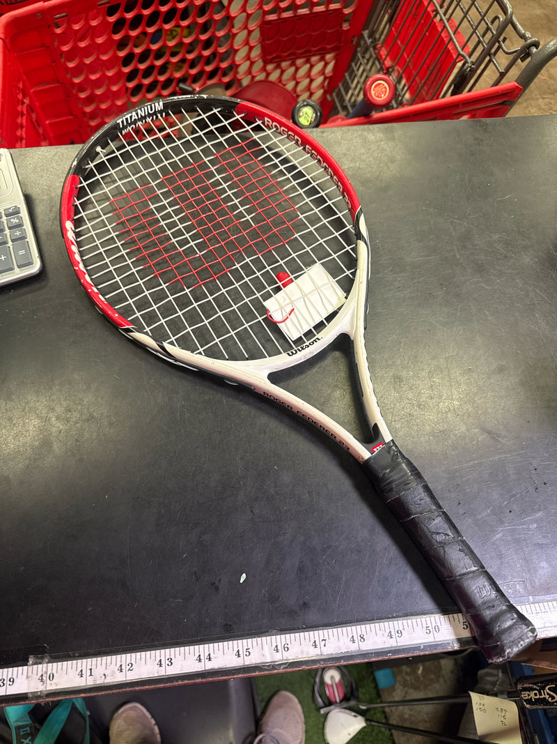 Load image into Gallery viewer, Used Wilson Roger Federer 23" Tennis Racquet

