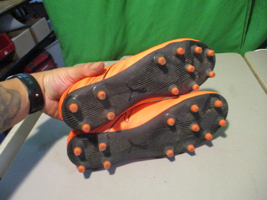 Used Puma Ultra Firm Size 6 Soccer Cleats