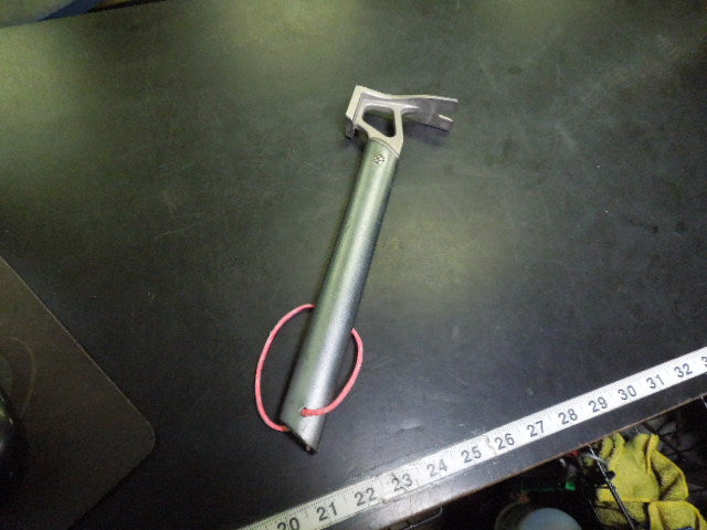 Load image into Gallery viewer, Used Lightweight Tent Stake Hammer
