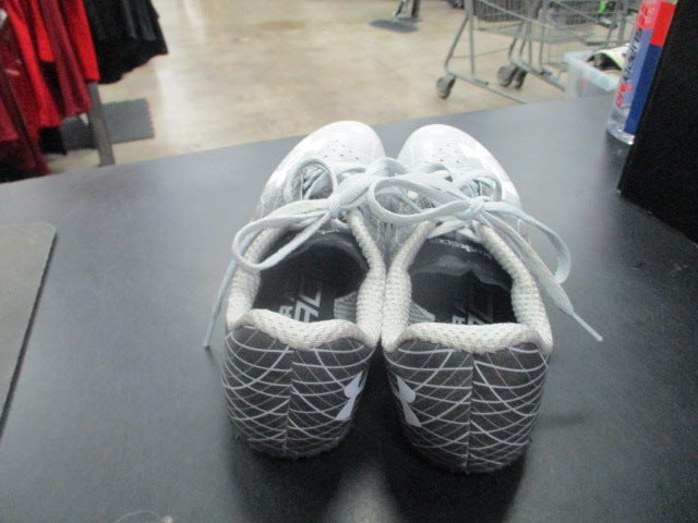 Load image into Gallery viewer, Used Under Armour Kick Spirit 3 Track Spikes Size 6
