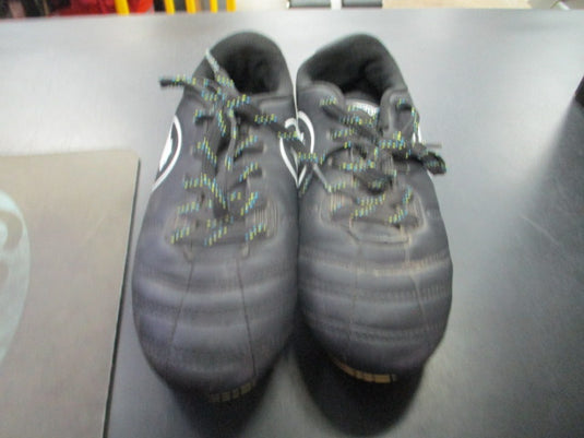 Used puma Size 3 soccer shoes