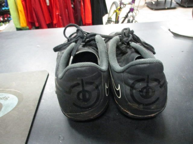 Load image into Gallery viewer, Used Nike Tiempo Size Youth 5 Cleats
