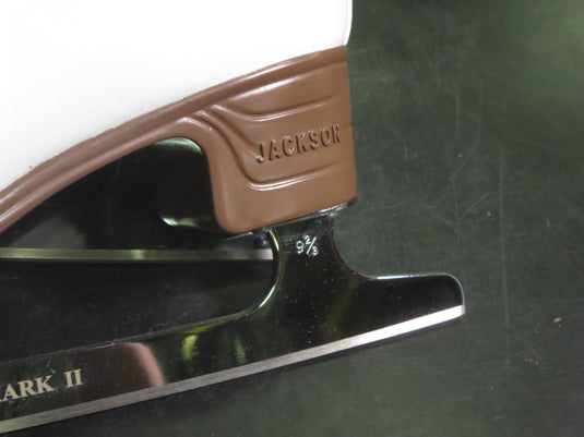 Used Jackson Mystique typ1490 Figure Skates with a Mk 2 Blade Size 6c