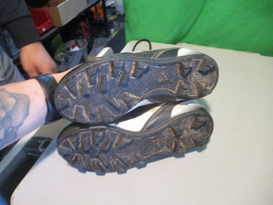 Used Adidas Rundown Size Youth 1 Cleats