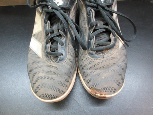 Used New Balance Youth 4040v7 Youth Rubber-Molded SB/BB Cleats - Size 6