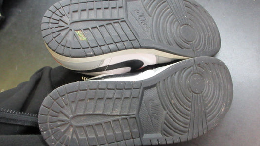 Used Nike Air Jordan Low Light Smoke - Size 8