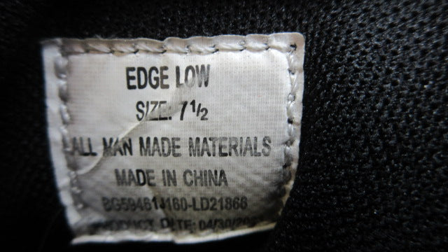 Load image into Gallery viewer, Used Riddell Edge Low Youth Football Cleats - Size 7.5

