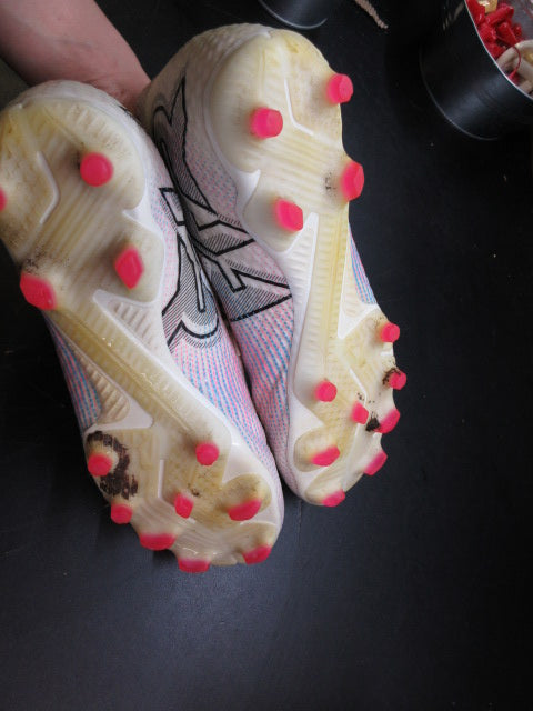 Used Puma Future 7 Ultimate Soccer Cleats - Size 9.5