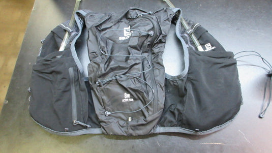 Used Salomon 8W Active Skin Hydration Pack Sz XS 32"-34"