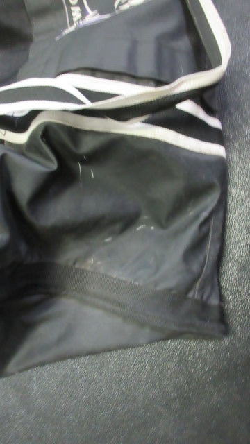 Load image into Gallery viewer, Used Easton Shewolves 82 Hockey Duffle Bag - wear

