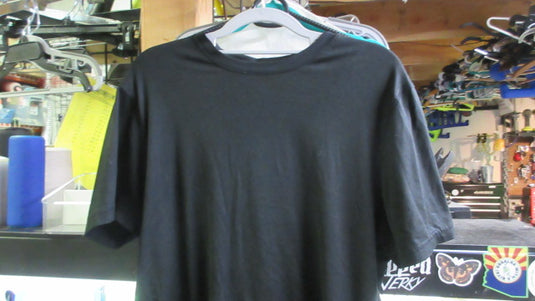 Used Mens T-Shirt - Medium