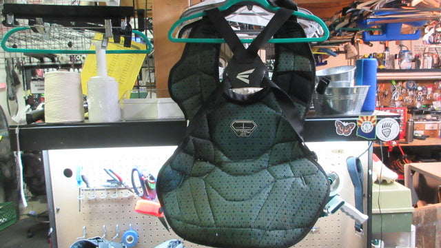 Load image into Gallery viewer, Used Easton Catchers Chest Protector - Adult 15+
