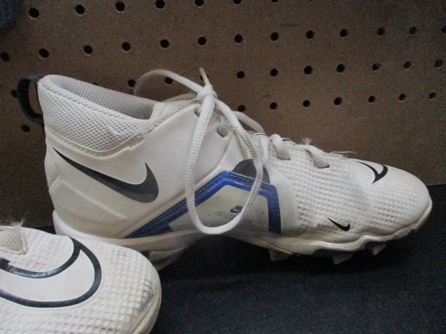 Load image into Gallery viewer, Used Nike Alpha Menace 3 Shark GS Football Cleats - Size Youth 4.5
