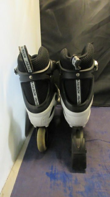 Load image into Gallery viewer, Used Papaison ABEC-7 Adjustable 5- 7.5 Roller Blades
