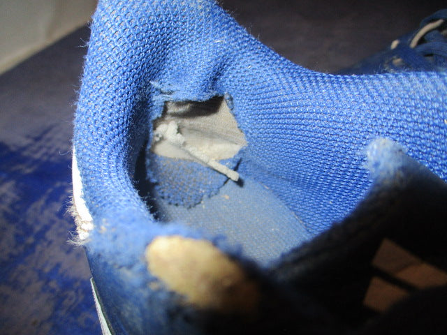 Load image into Gallery viewer, Used Adidas Copa Soccer Cleats Youth Size 2 - worn inside &amp; cleats
