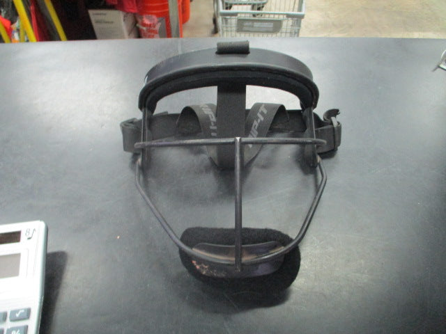Load image into Gallery viewer, Used Rip-It Defense Pro Fielders Mask Adult Black
