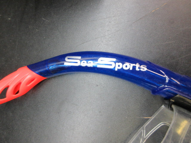 Load image into Gallery viewer, Used Sea Sports Goggles/Snorkel
