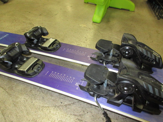 Load image into Gallery viewer, Used Blizzard Black Pearl 88 Skis
