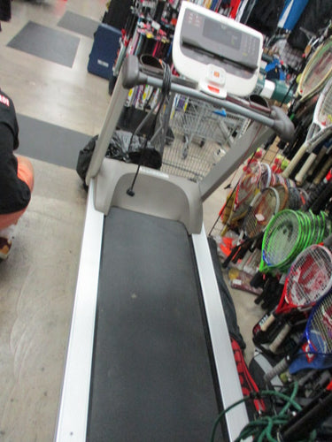 Used Precor 9.31 Treadmill