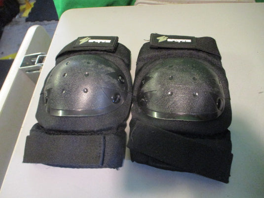 Used Sopfine Size Small Knee Pads
