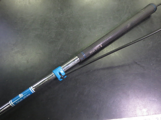 Load image into Gallery viewer, Used Blue Strike Right Hand Swing Trainer 6 Iron
