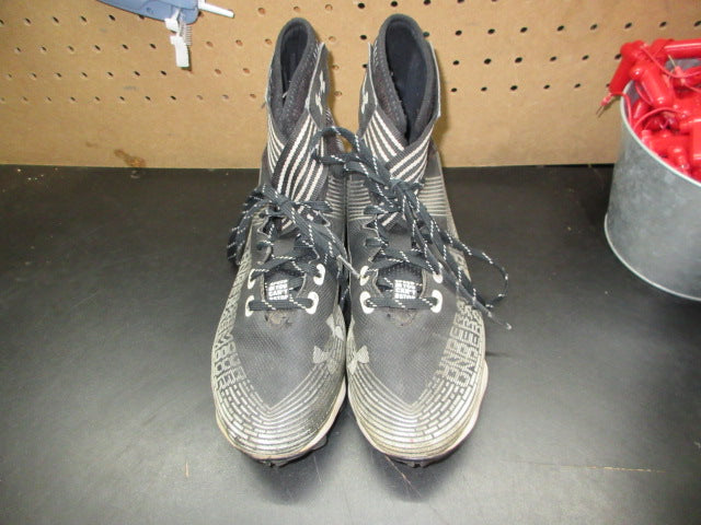 Load image into Gallery viewer, Used Under Armour Highlight Franchise Football Cleats - Size 6.5
