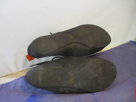 Used Reebok Climbing Shoes Adult Size 8.5