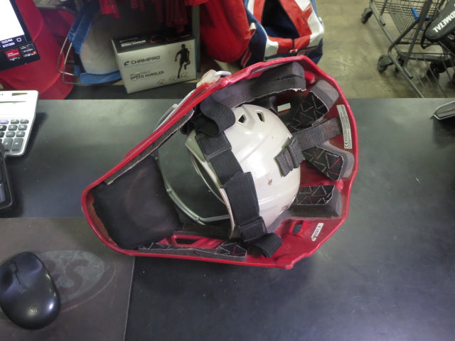Load image into Gallery viewer, Used Rawlings Renegade Jr RevA Catchers Helmet Size 6 1/2 - 7
