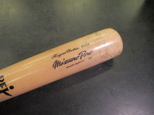 Load image into Gallery viewer, Used Mizuno Pro Major Quality Hard Maple Wood Bat 33 in 30 oz -3
