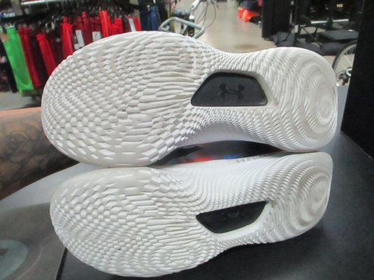 Used Under Armour Curry Flow Youth 7 Sneakers