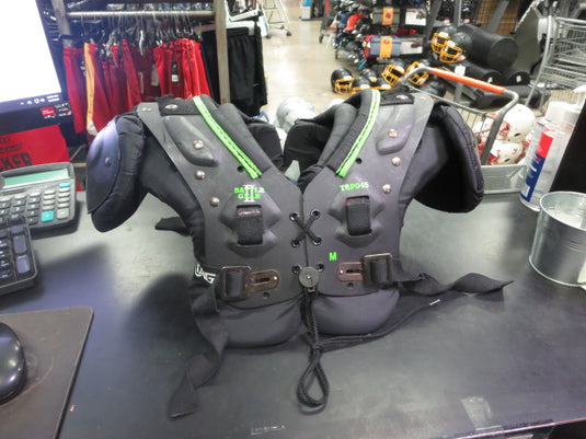 Used Tag Battle Gear II TSP025 Youth Football Shoulder Pads Size Medium