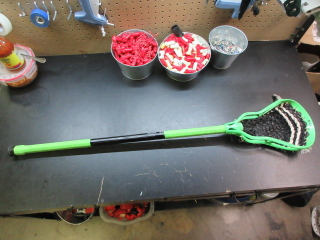 Load image into Gallery viewer, Used AV8U Lacrosse Stick - 41"
