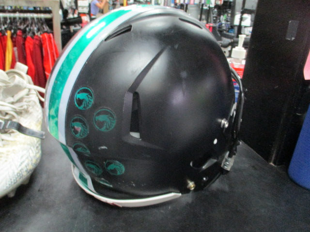 Load image into Gallery viewer, Used Riddell Speed Icon Youth Medium Football Helmet - No Chin Strap
