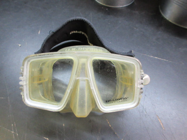 Load image into Gallery viewer, Used US Divers Hawaii 2 Scuba Mask
