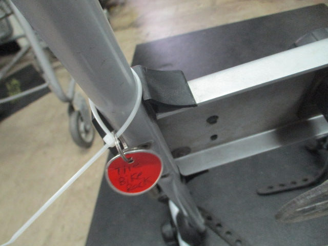 Load image into Gallery viewer, Used Thule SPARE ME PRO Spare Tire Hanging Bike Rack
