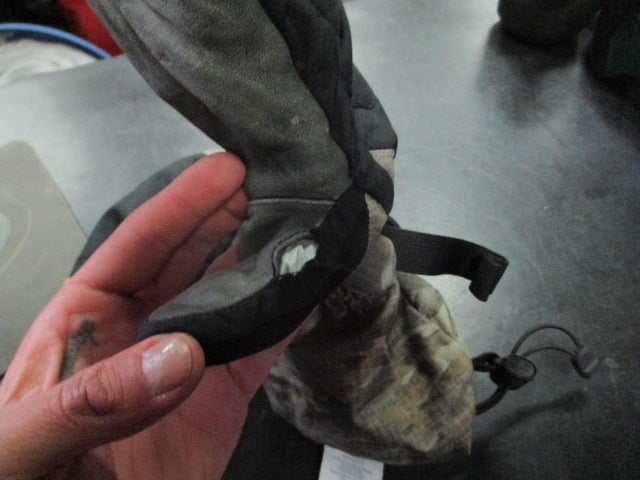 Load image into Gallery viewer, Used Dakine Snow Mitts Size Mens 8.5 Hole on Right Hand Thumb
