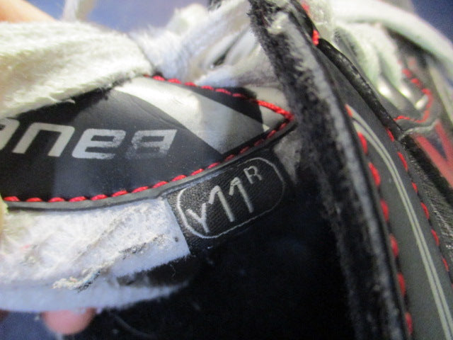 Load image into Gallery viewer, Used Bauer X30 Jr. Hockey Skates Size 12Y

