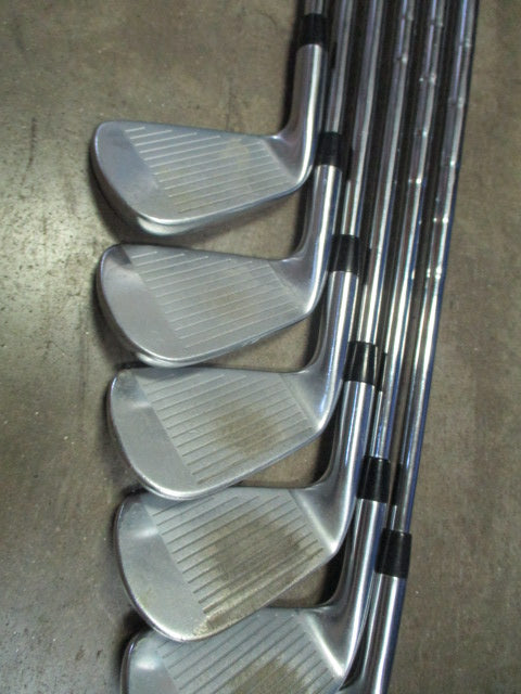 Load image into Gallery viewer, Used Titleist CB 620 Forged 6-Piece Iron Set 4-9 Irons
