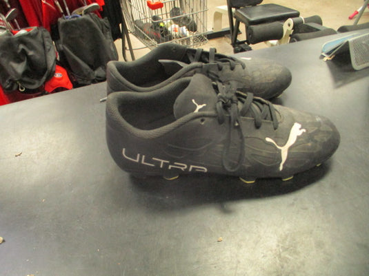 Used Puma Ultra Size 5 Soccer Cleat