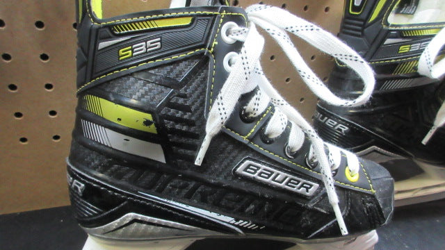 Load image into Gallery viewer, Used Bauer Supreme S35 Hockey Skates - Size 4
