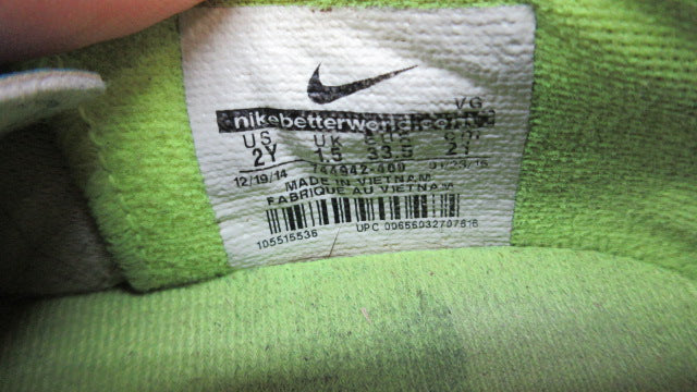 Load image into Gallery viewer, Used Nike Hypervenom Soccer Cleats - Size Youth 2
