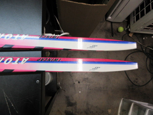 Load image into Gallery viewer, Used Atomic ARC Salomon Bindings Cross Country Skis - 188
