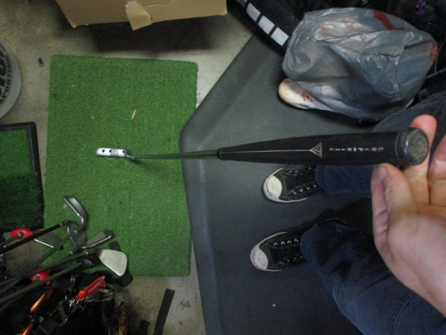 Load image into Gallery viewer, Heavy Use Northwestern Right Hand Blade Putter
