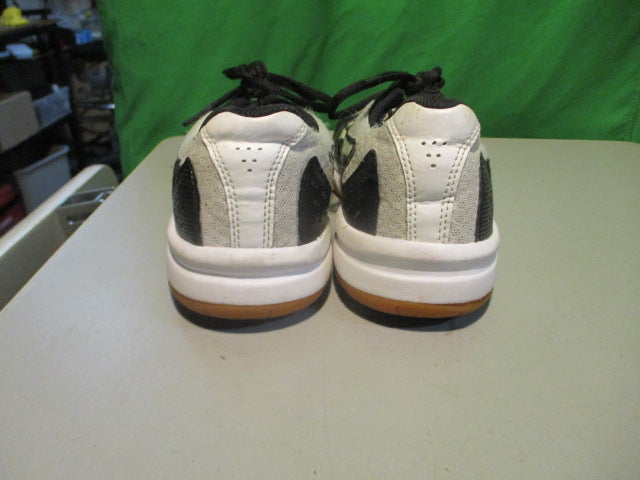 Load image into Gallery viewer, Used Asics Upcourt Size 8.5 Volleyball Shoes
