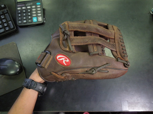 Used Rawlings Player Pref. P13OHFL 13" RHT Ball Glove