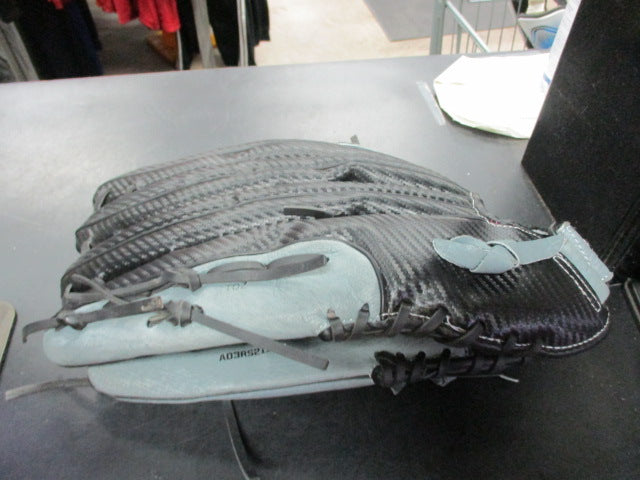 Load image into Gallery viewer, Used Wilson A360 15&quot; Glove - RHT
