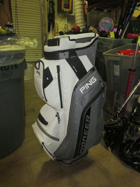 Load image into Gallery viewer, Used PING Pioneer Golf Cart Carry Bag
